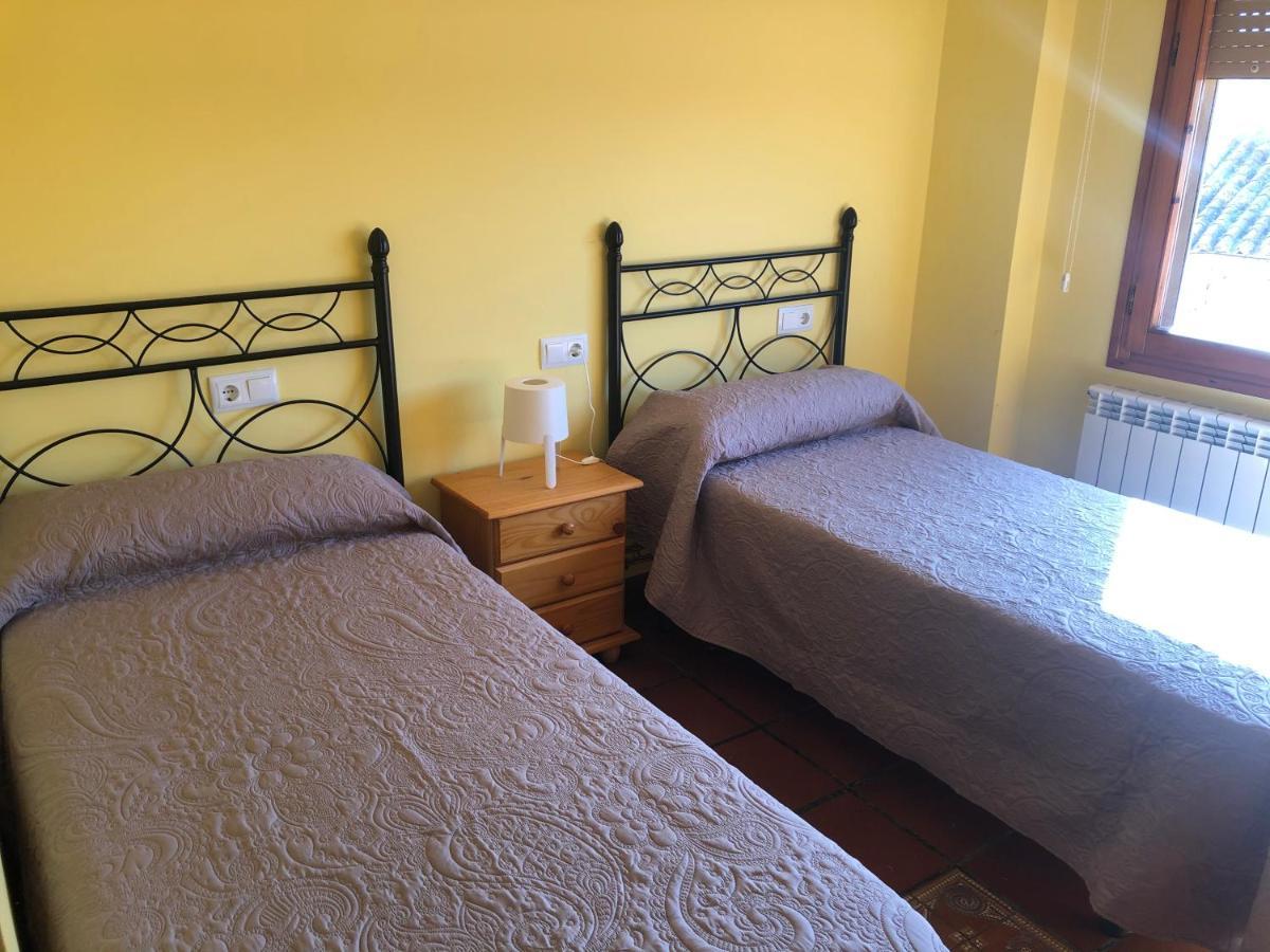 Bar Hostal Torralba De Los Sisones Εξωτερικό φωτογραφία