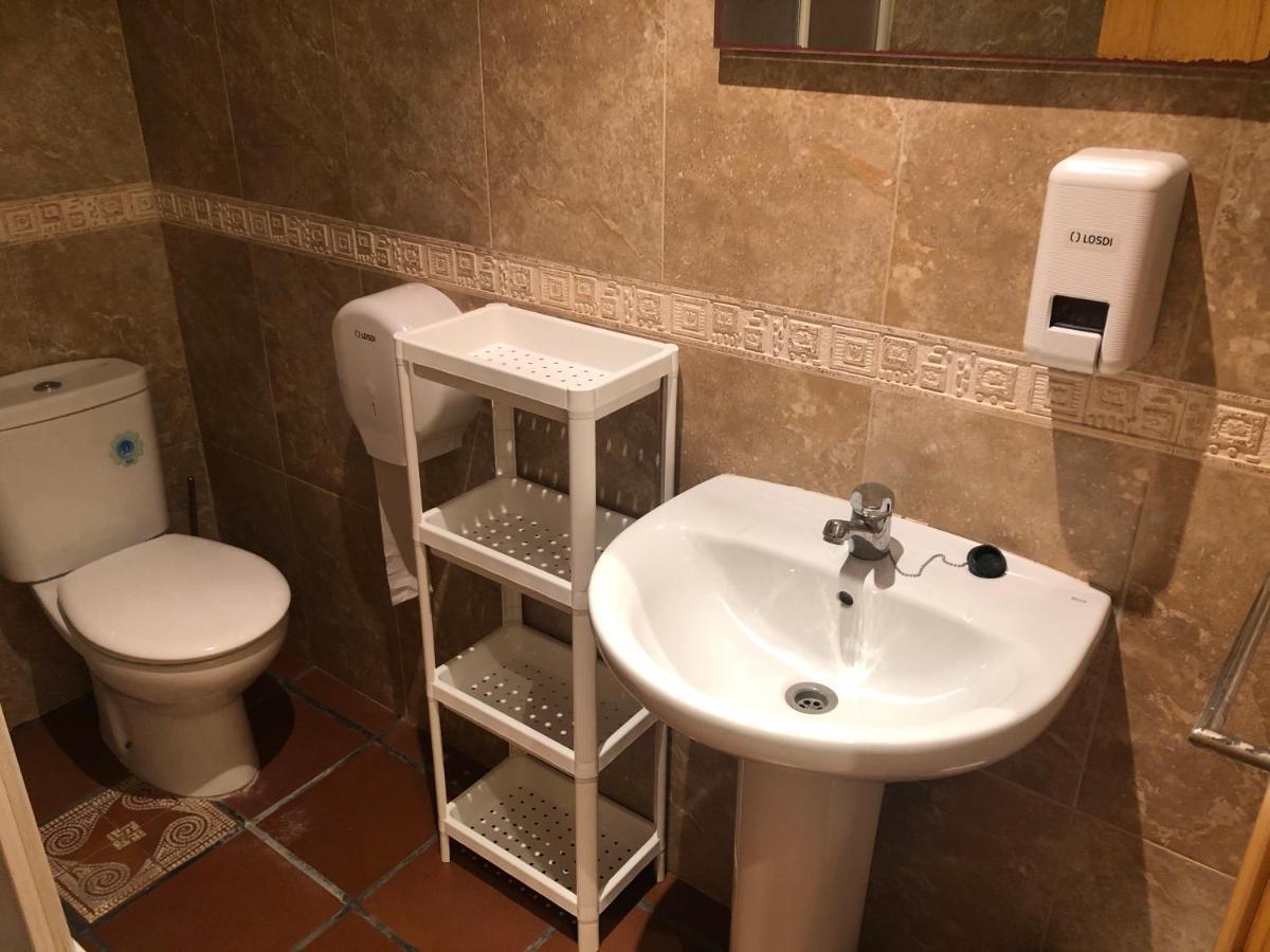 Bar Hostal Torralba De Los Sisones Εξωτερικό φωτογραφία